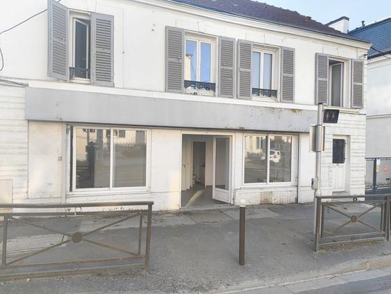 Facade de l'immeuble du 32 route de Malnoue