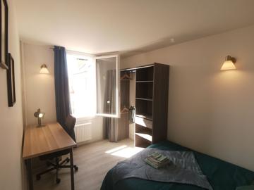 Chambre sur cour